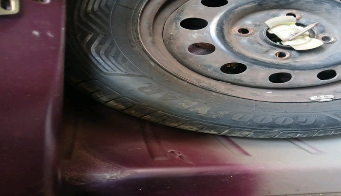 2006 Ford Ikon 1.3 FLAIR PETROL, Petrol, Manual, 30,772 km, tyre