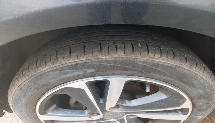 2021 Tata ALTROZ XZ PETROL, Petrol, Manual, 49,105 km, tyre