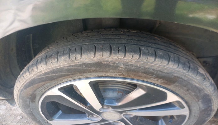 2021 Tata ALTROZ XZ PETROL, Petrol, Manual, 49,105 km, tyre