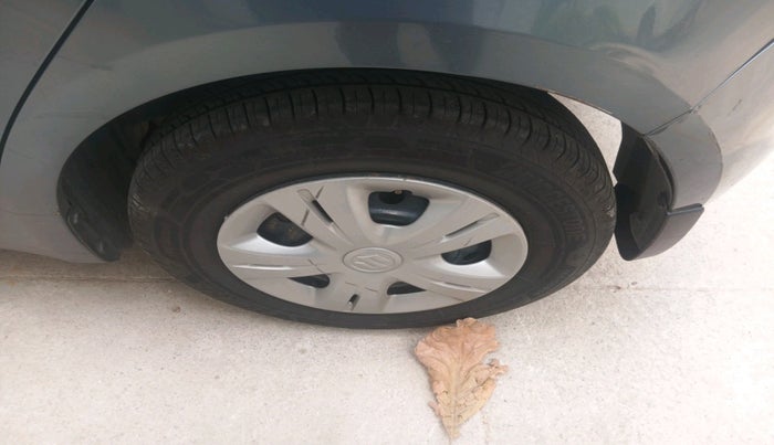 2010 Maruti Swift VXI, Petrol, Manual, 91,937 km, tyre