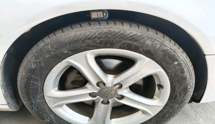 2013 Audi A4 2.0 TDI Multitronic, Diesel, Automatic, 76,834 km, tyre