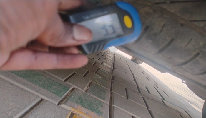 2013 Maruti Ertiga VXI, Petrol, Manual, 88,499 km, tyre