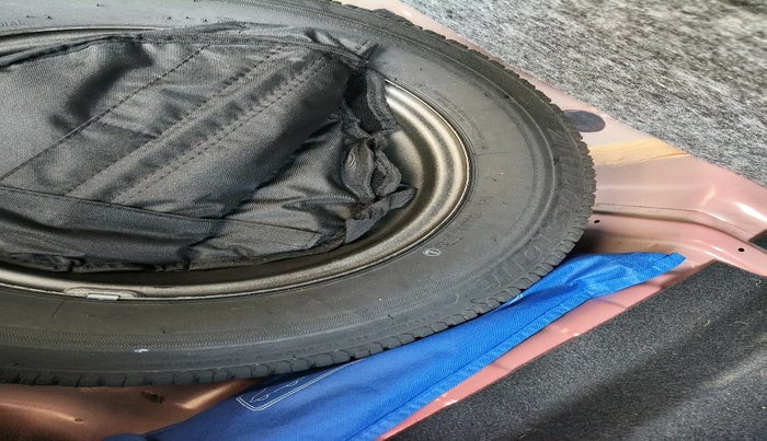 2025 Tata ALTROZ XM PLUS SUNROOF, Petrol, Manual, 12,664 km, tyre