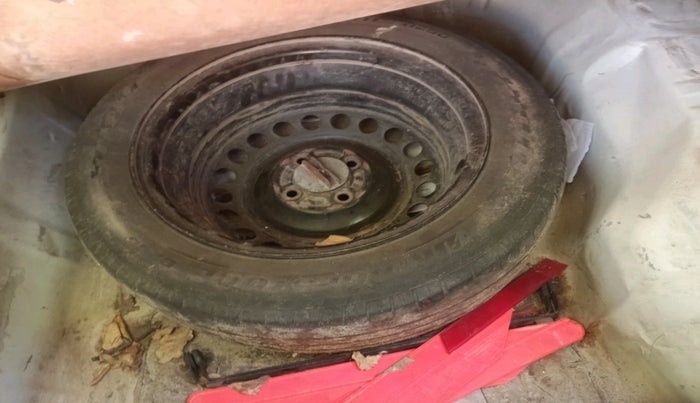 2015 Honda City 1.5L I-DTEC VX, Diesel, Manual, 1,88,801 km, tyre