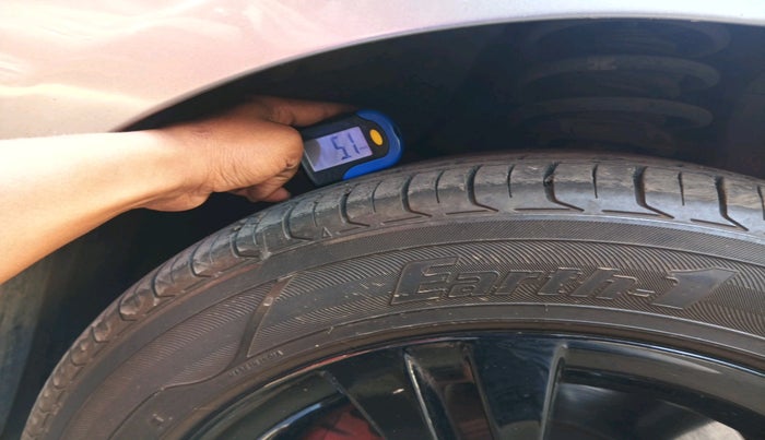 2012 BMW 3 Series 320d, Diesel, Automatic, 53,837 km, tyre