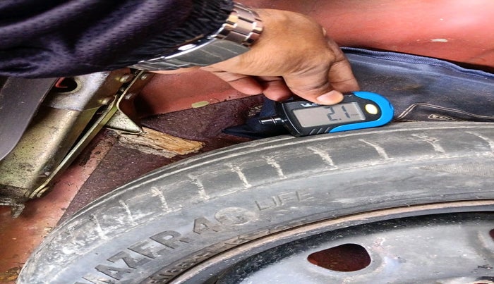 2011 Maruti Zen Estilo VXI, Petrol, Manual, 1,16,292 km, tyre