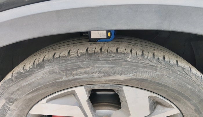 2021 KIA SONET GTX PLUS 1.0 DCT, Petrol, Automatic, 1,32,636 km, tyre