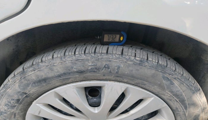 2013 Maruti Ertiga VXI, Petrol, Manual, 44,398 km, tyre