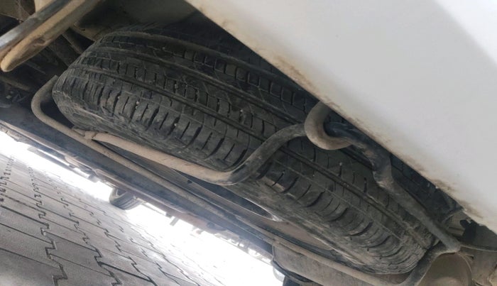 2013 Maruti Ertiga VXI, Petrol, Manual, 44,398 km, tyre