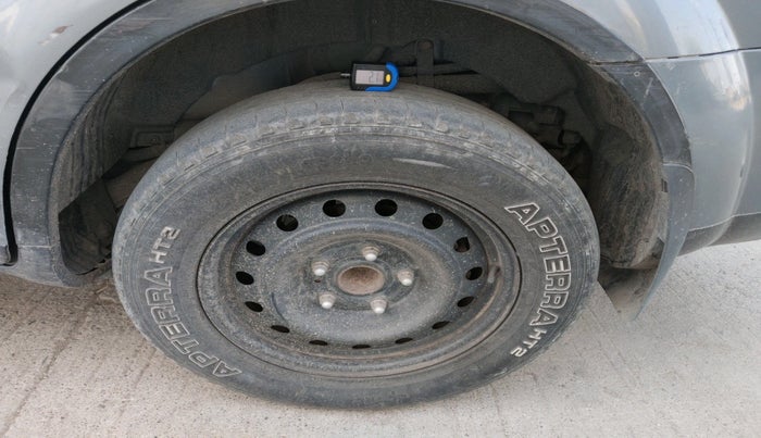 2012 Mahindra XUV500 W6, Diesel, Manual, 3,19,955 km, tyre