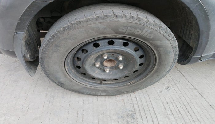 2012 Mahindra XUV500 W6, Diesel, Manual, 3,19,955 km, tyre