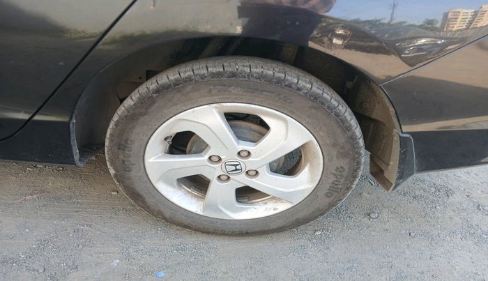 2016 Honda City 1.5L I-DTEC VX, Diesel, Manual, 1,21,732 km, tyre