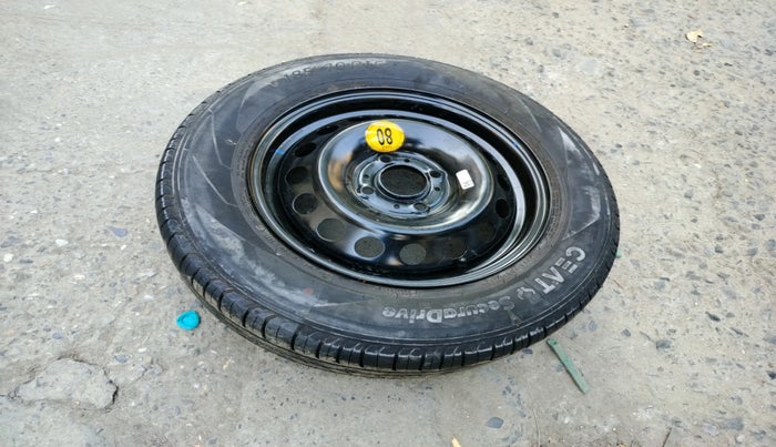 2021 Tata PUNCH ACCOMPLISHED MT, Petrol, Manual, 19,977 km, tyre