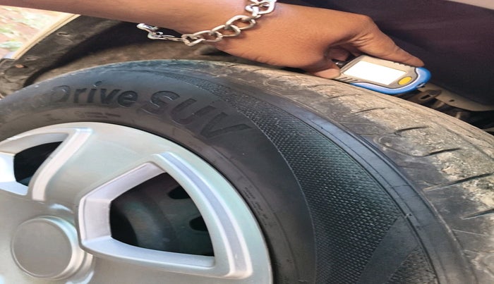 2015 Mahindra Scorpio S6 PLUS, Diesel, Manual, 94,785 km, tyre