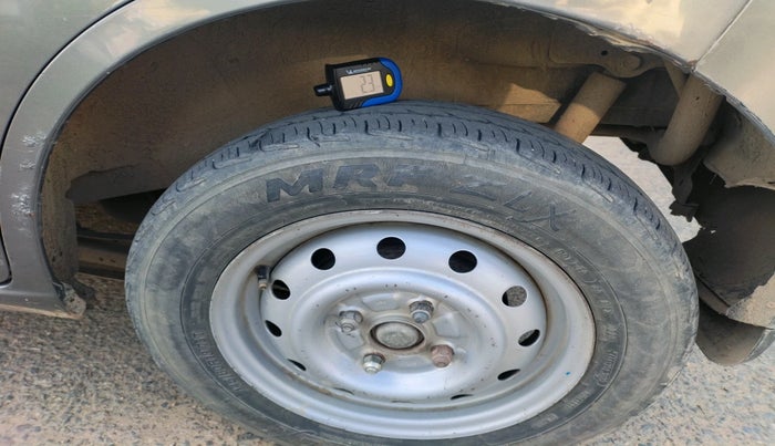 2011 Maruti Wagon R 1.0 LXI, Petrol, Manual, 96,202 km, tyre