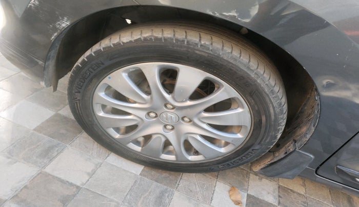 2018 Maruti Baleno ALPHA CVT PETROL 1.2, Petrol, Automatic, 91,886 km, tyre