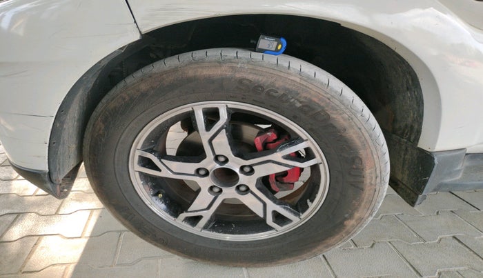 2015 Mahindra Scorpio S2, Diesel, Manual, 89,107 km, tyre