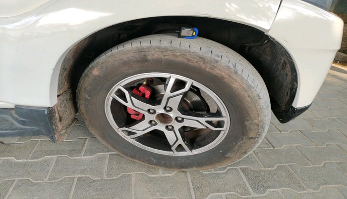 2015 Mahindra Scorpio S2, Diesel, Manual, 89,107 km, tyre