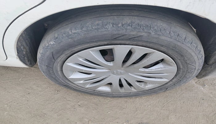 2017 Maruti Ertiga VDI SHVS, Diesel, Manual, 1,66,036 km, tyre