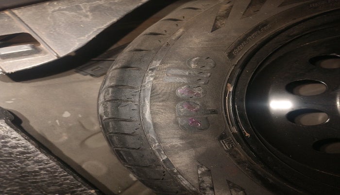 2013 Maruti Wagon R Stingray VXI, Petrol, Manual, 49,214 km, tyre