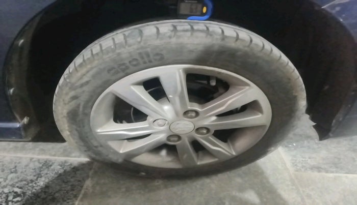 2013 Maruti Wagon R Stingray VXI, Petrol, Manual, 49,214 km, tyre