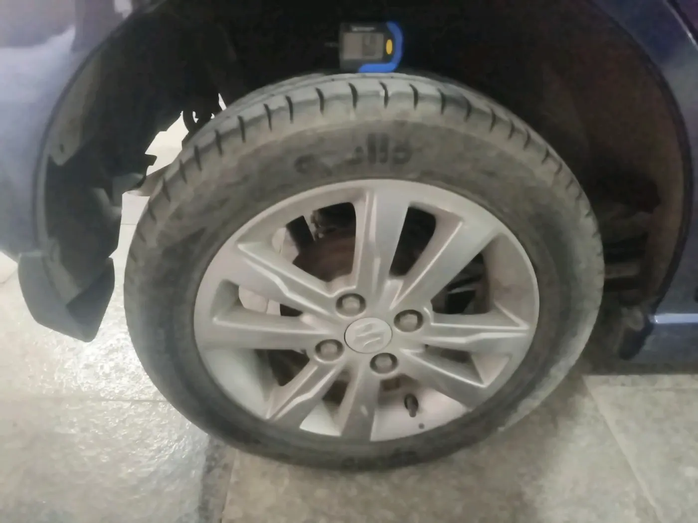 2013 Maruti Wagon R Stingray VXI, Petrol, Manual, 49,214 km, tyre