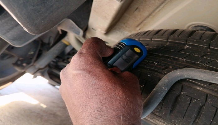 2023 Maruti Ertiga ZXI+ SHVS, Petrol, Manual, 32,061 km, tyre