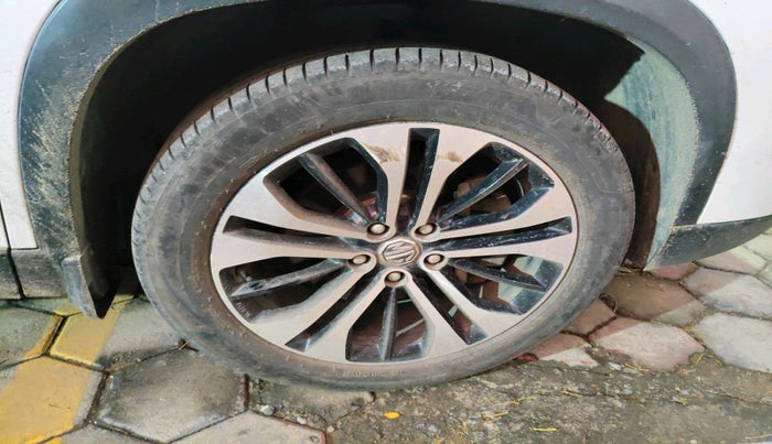 2021 MG HECTOR PLUS SHARP 1.5 PETROL TURBO CVT 6-STR, Petrol, Automatic, 50,488 km, tyre