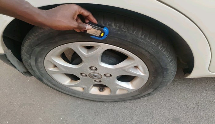 2014 Renault Pulse RXZ DIESEL, Diesel, Manual, 1,00,673 km, tyre