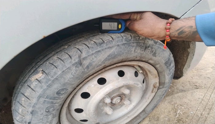 2012 Maruti Wagon R 1.0 LXI CNG, CNG, Manual, 78,104 km, tyre