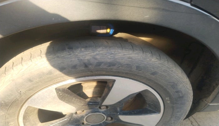 2018 Tata NEXON XZA PLUS DIESEL, Diesel, Automatic, 76,929 km, tyre