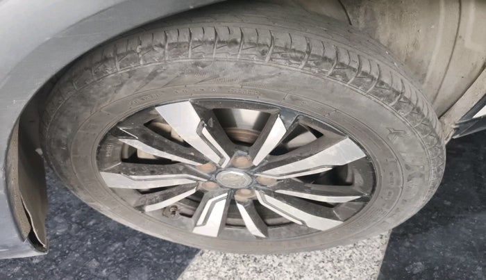 2019 MG HECTOR SHARP 1.5 DCT PETROL, Petrol, Automatic, 78,228 km, tyre