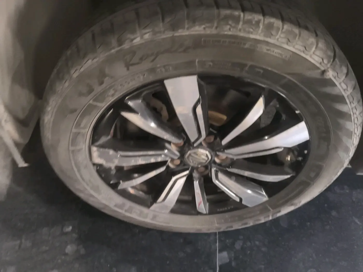 2019 MG HECTOR SHARP 1.5 DCT PETROL, Petrol, Automatic, 78,228 km, tyre
