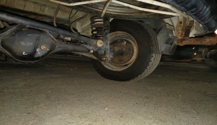 2022 Maruti Eeco 5 STR AC CNG (O), CNG, Manual, 42,042 km, tyre