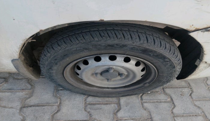 2016 Maruti Wagon R 1.0 LXI CNG, CNG, Manual, 1,17,111 km, tyre