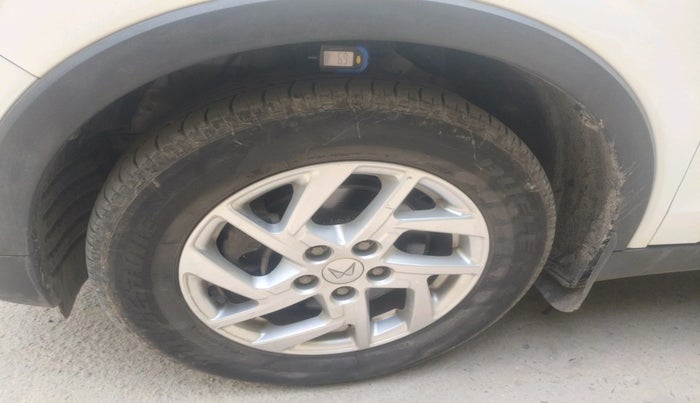 2024 Mahindra XUV300 W8 1.2 PETROL, Petrol, Manual, 21,276 km, tyre