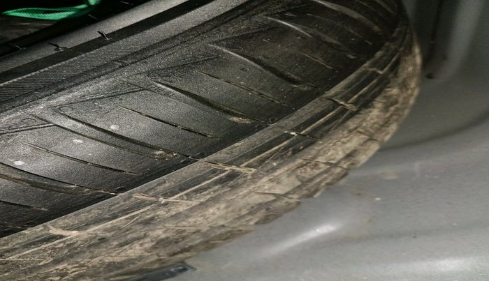 2020 Hyundai GRAND I10 NIOS SPORTZ AMT 1.2 KAPPA VTVT, Petrol, Automatic, 23,462 km, tyre