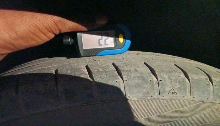 2016 Mahindra Kuv100 K2 D 6 STR, Diesel, Manual, 91,186 km, tyre