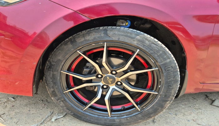 2015 Hyundai Verna 1.6 CRDI SX (O), Diesel, Manual, 61,554 km, tyre