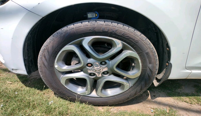 2018 Hyundai Elite i20 ASTA 1.2 (O), Petrol, Manual, 64,824 km, tyre