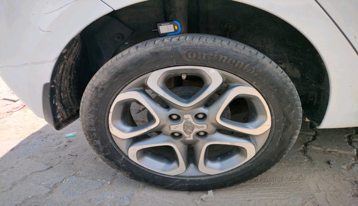 2018 Hyundai Elite i20 ASTA 1.2 (O), Petrol, Manual, 64,824 km, tyre