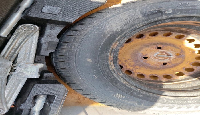 2013 Honda Amaze 1.2L I-VTEC VX, Petrol, Manual, 44,415 km, tyre