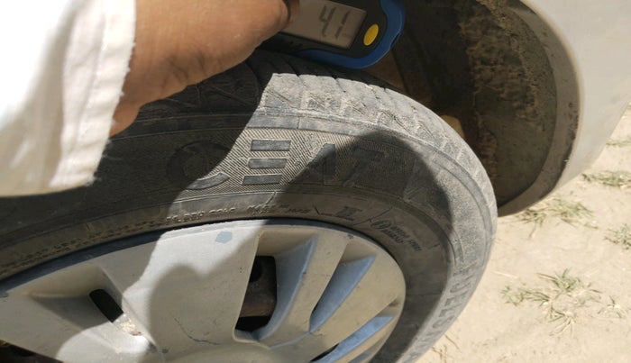 2015 Maruti Alto 800 LXI, Petrol, Manual, 80,349 km, tyre