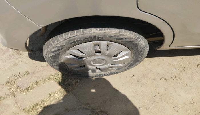 2015 Maruti Alto 800 LXI, Petrol, Manual, 80,349 km, tyre