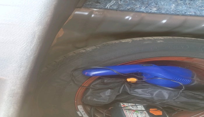 2022 Nissan MAGNITE XE, Petrol, Manual, 23,995 km, tyre