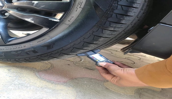 2019 Maruti Vitara Brezza ZDI PLUS, Diesel, Manual, 1,23,678 km, tyre