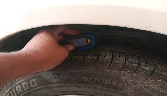 2010 Maruti Ritz ZXI, Petrol, Manual, 2,49,794 km, tyre