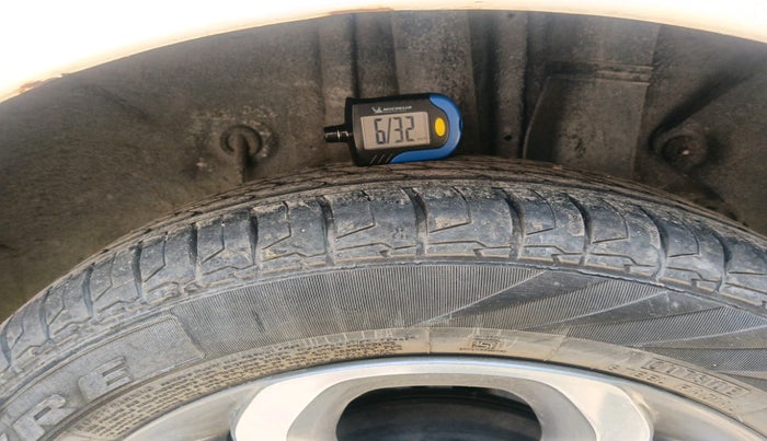 2018 Hyundai Elite i20 ASTA 1.2 (O), Petrol, Manual, 1,16,351 km, tyre