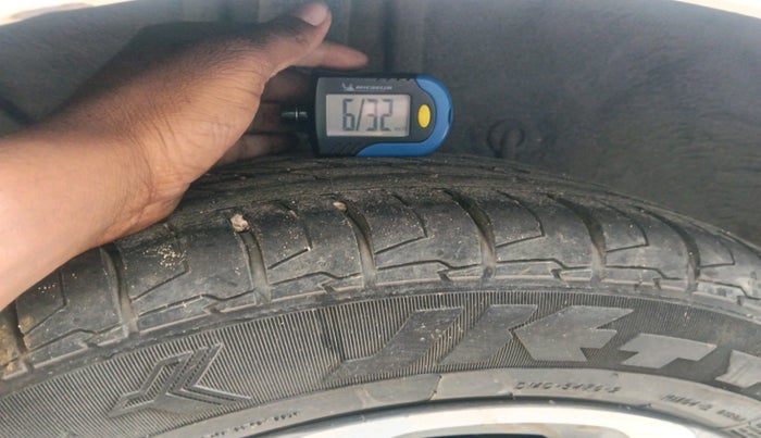 2018 Hyundai Elite i20 ASTA 1.2 (O), Petrol, Manual, 1,16,351 km, tyre