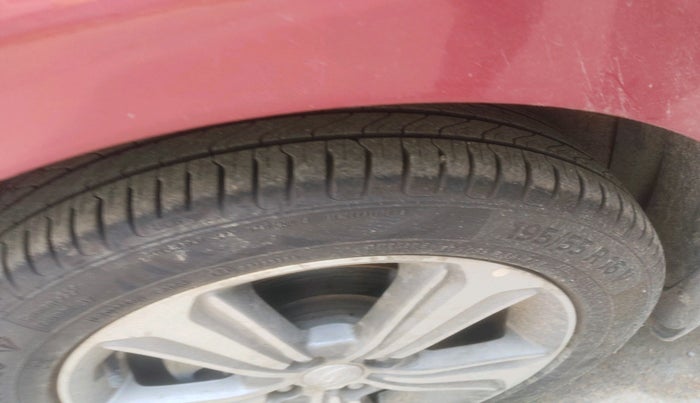 2019 Hyundai Verna 1.6 VTVT SX, Petrol, Manual, 54,594 km, tyre